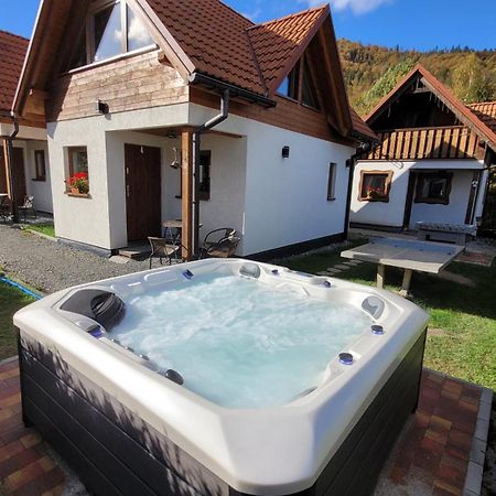 Mala Osada Domki Z Jacuzzi Przy Gondoli Щирк Экстерьер фото